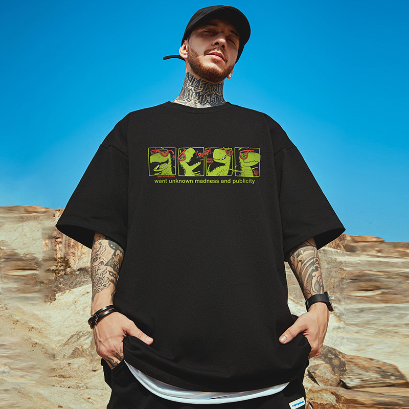 C&J Übergröße, modische Marke, dicke Herrenbekleidung, Übergröße, Cartoon, lockeres Kurzarm-T-Shirt, modisches Paar, halbe Ärmel_voghion.com