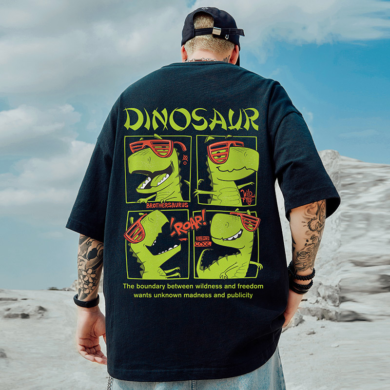 C&J Übergröße, modische Marke, dicke Herrenbekleidung, Übergröße, Cartoon, lockeres Kurzarm-T-Shirt, modisches Paar, halbe Ärmel_voghion.com